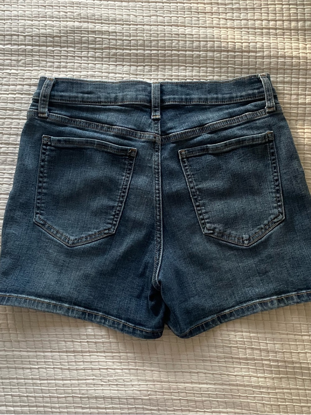Dark Wash Banana Republic Stretch Denim Shorts - Picture 3 of 3